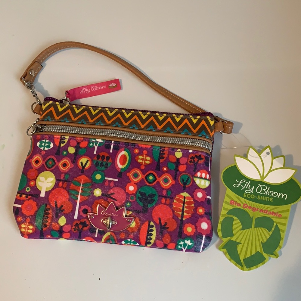 NWT Lily Bloom wristlet